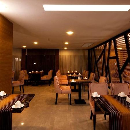 Majura Hotel Business Izmir Bagian luar foto